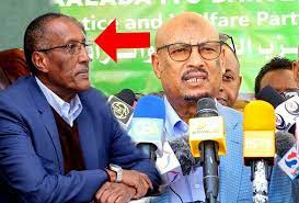 F.C.waraabe oo Luuqad adag kula hadlay M/weyne Biixi “Dalkan doorasho Ururro oo ka dhacaya ma jiraan,Mar ka 23.Nov, la gaadho ha heego xuduudaha dalka uu ka taliyo”.