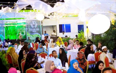 Mas’uuliyiin ka tirsan hay’adaha dawladda oo casho-sharaf u sameeyey qurbejoog ka
