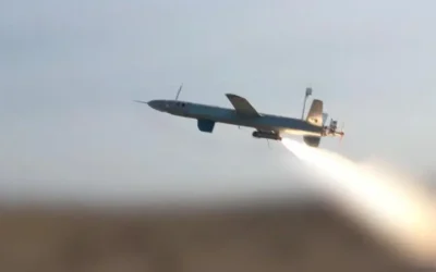 Digniin ku saabsan weerar gantaallo iyo diyaaradaha aan duuliyaha lahayn oo laga maqlay Riyadh, iyadoo qaraxyo laga soo sheegay caasimadda Sacuudiga